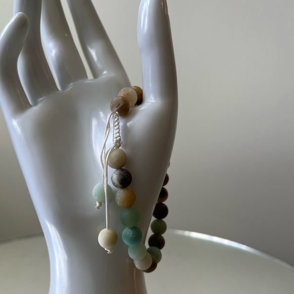Handmade genuine gemstone bracelet is Amazonite.This bracelet is adjustable - Picture 4 of 6
